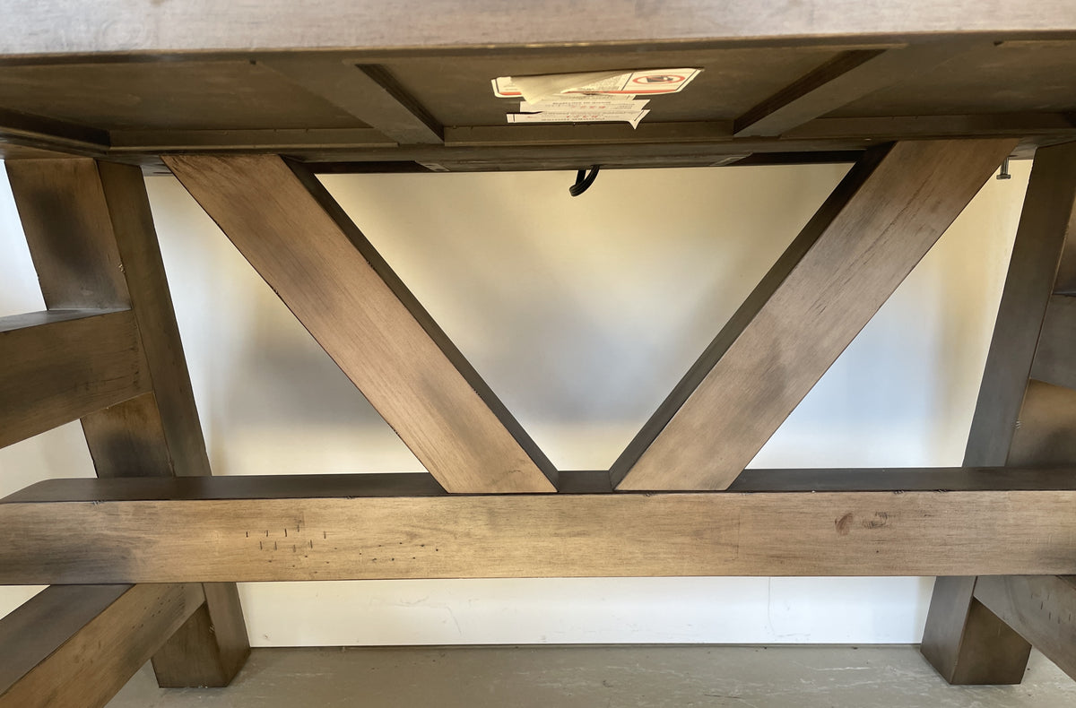 Parker House Lodge Desk (0NX00Q)