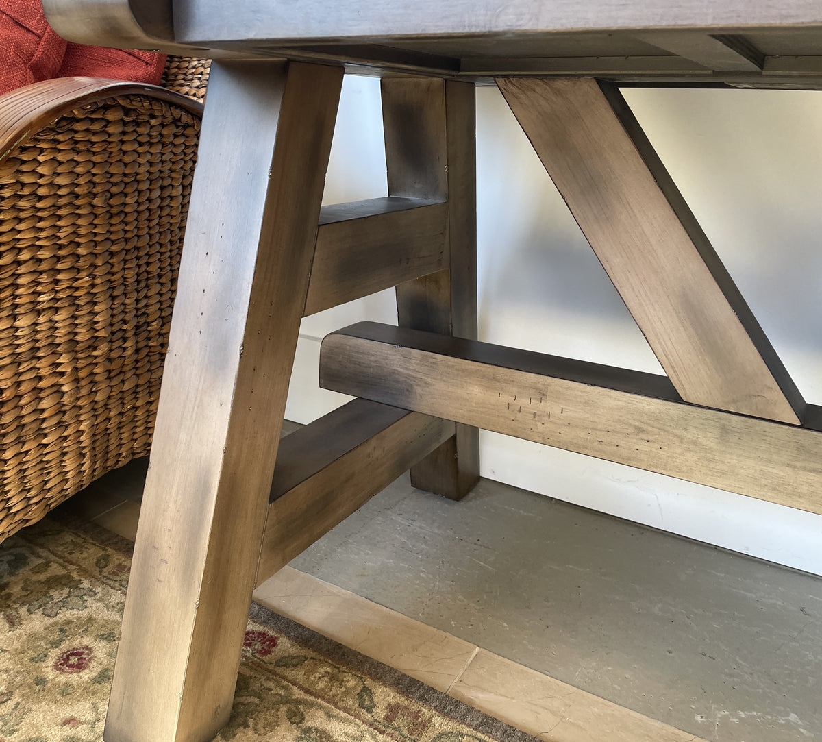 Parker House Lodge Desk (0NX00Q)