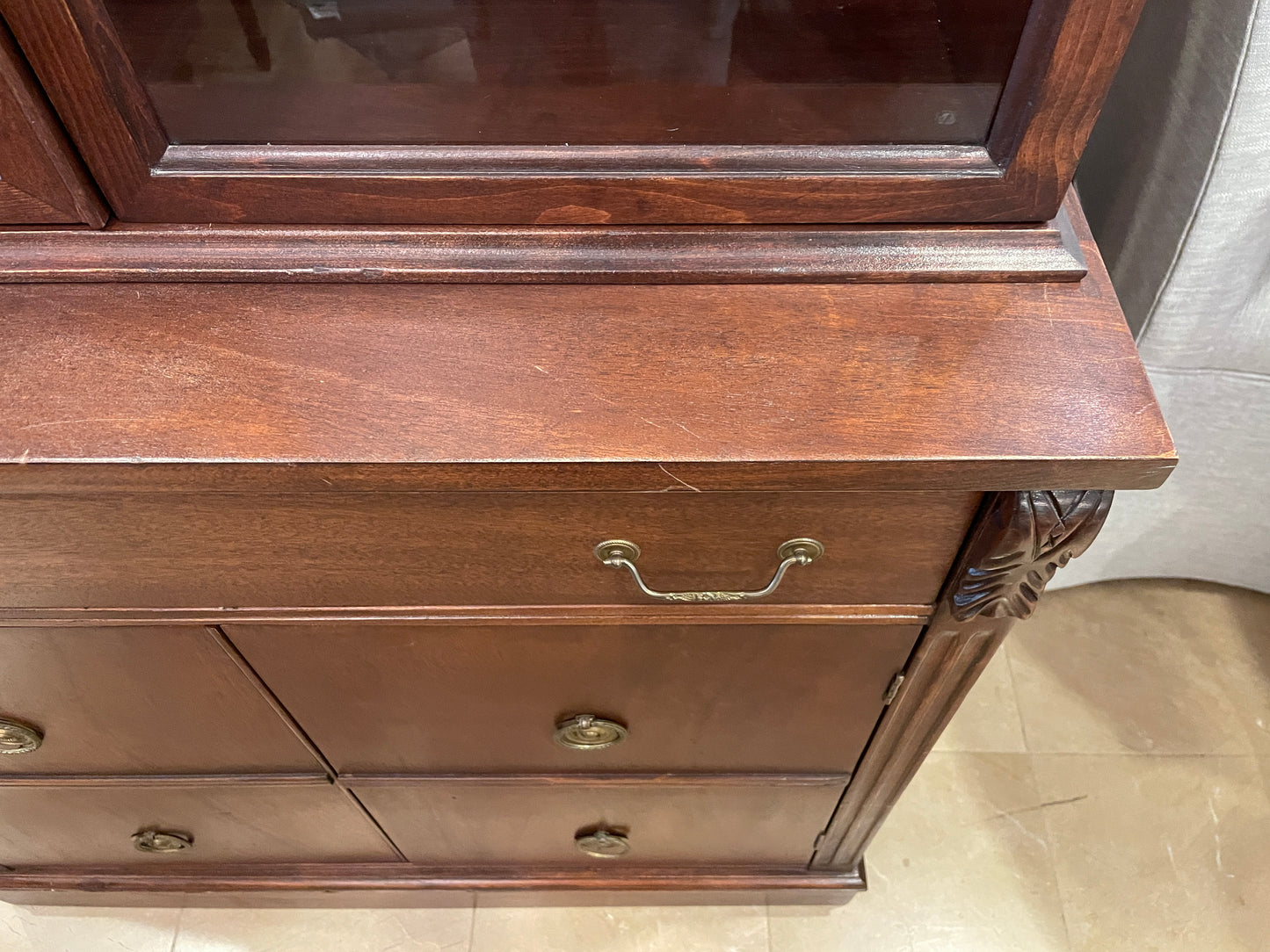 Vintage China/Display Cabinet, AS IS (0H2009)