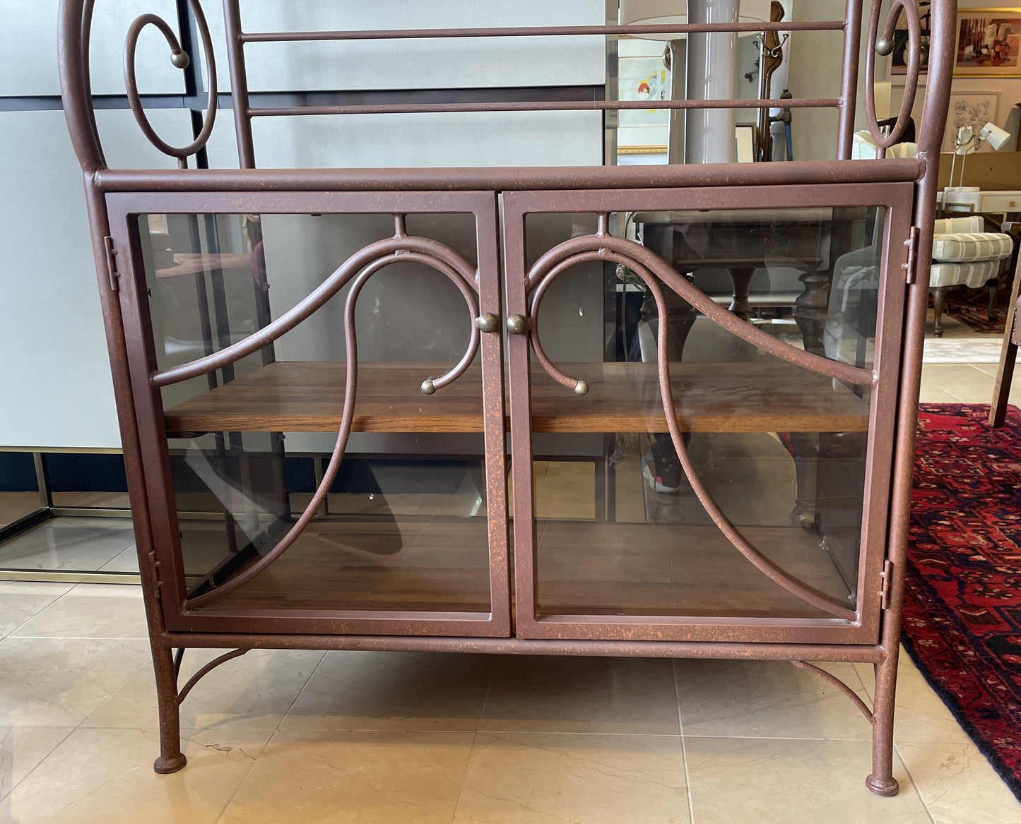 Terracotta Bakers Rack With Lower Cabinet (0MW001)