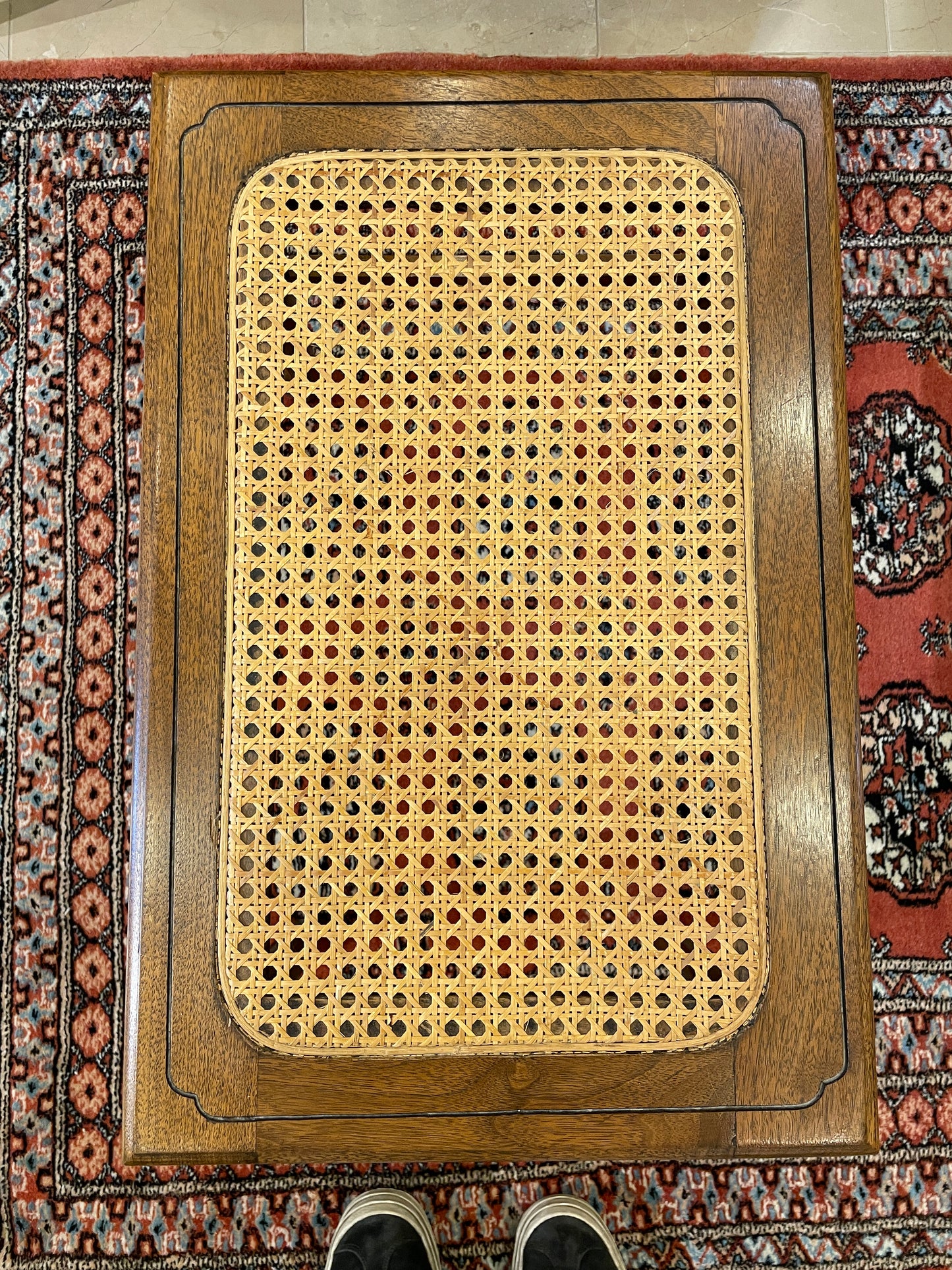 Caned Individual Bench (0ES00B)
