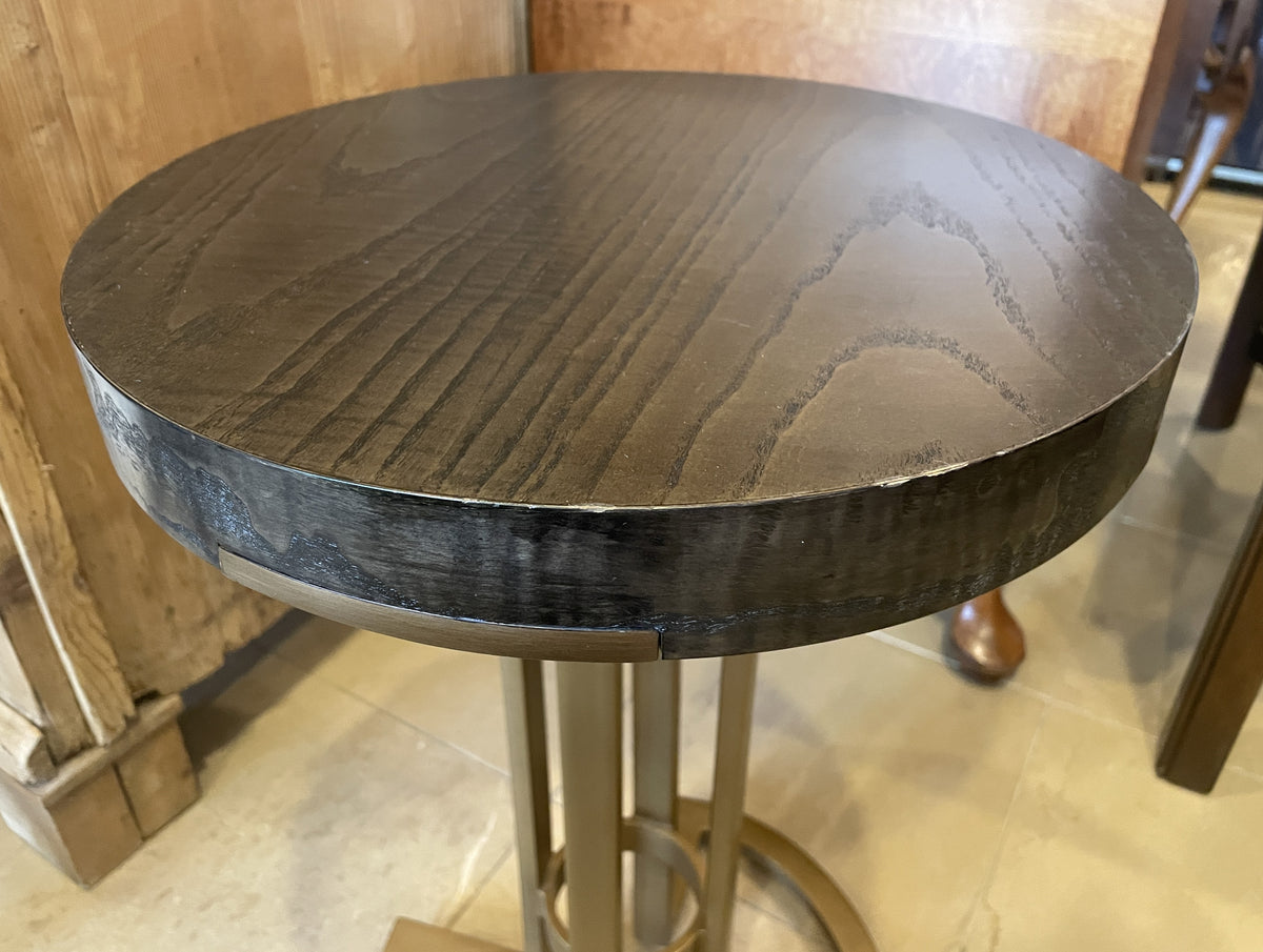 Theodore Alexander Darial End Table, Round (0QL002)