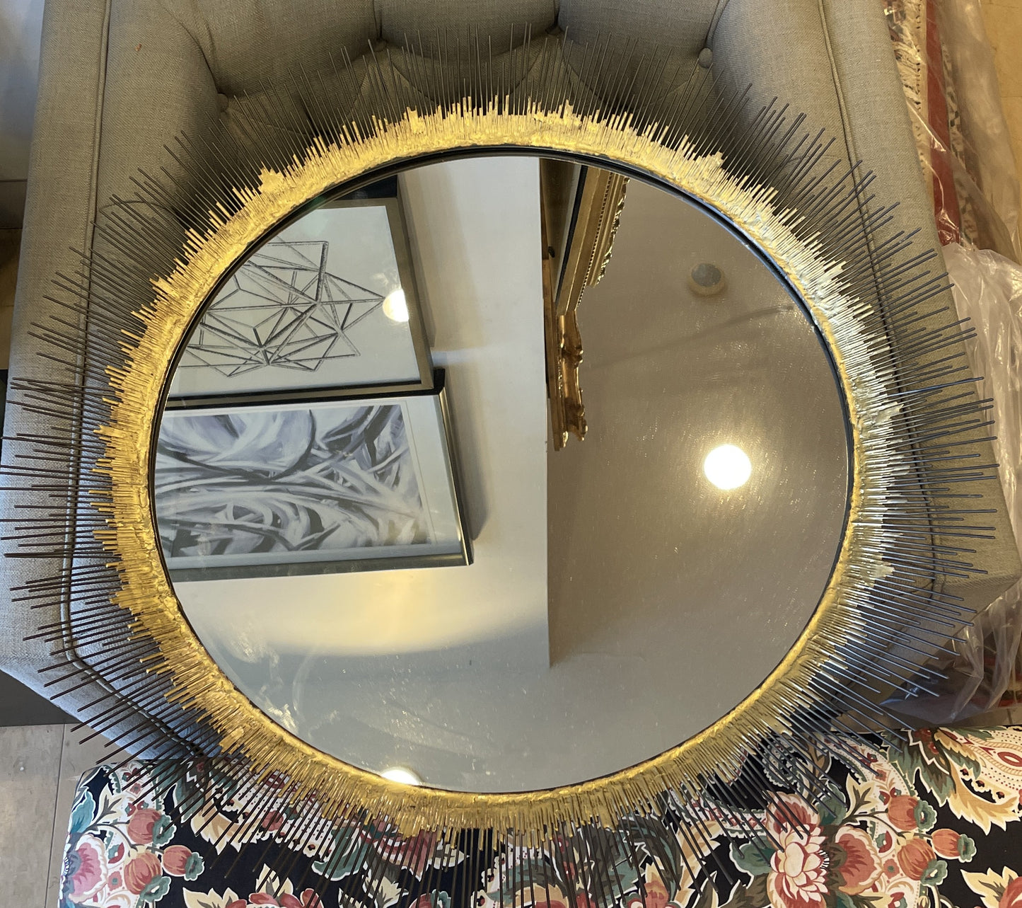 Crate and Barrel Clarendon Round Mirror (0EI00C)