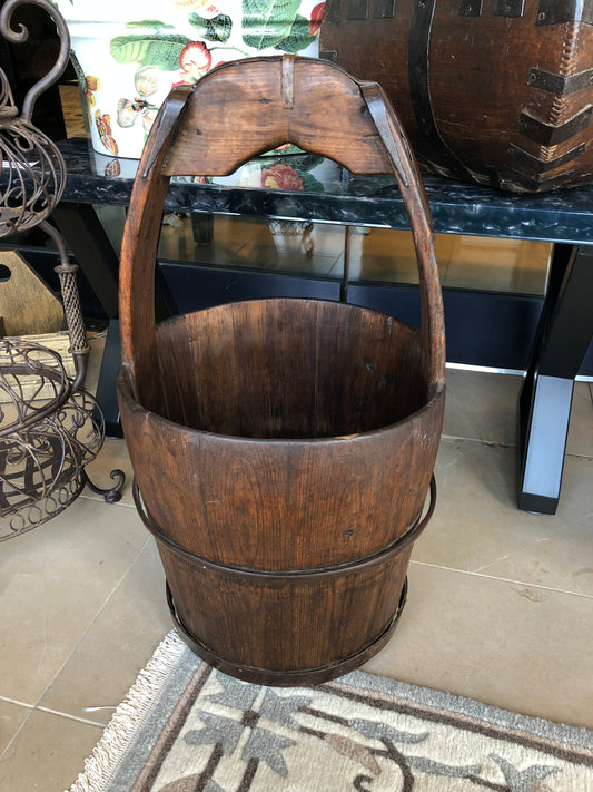 Antique Chinese Water Bucket ( 27522)
