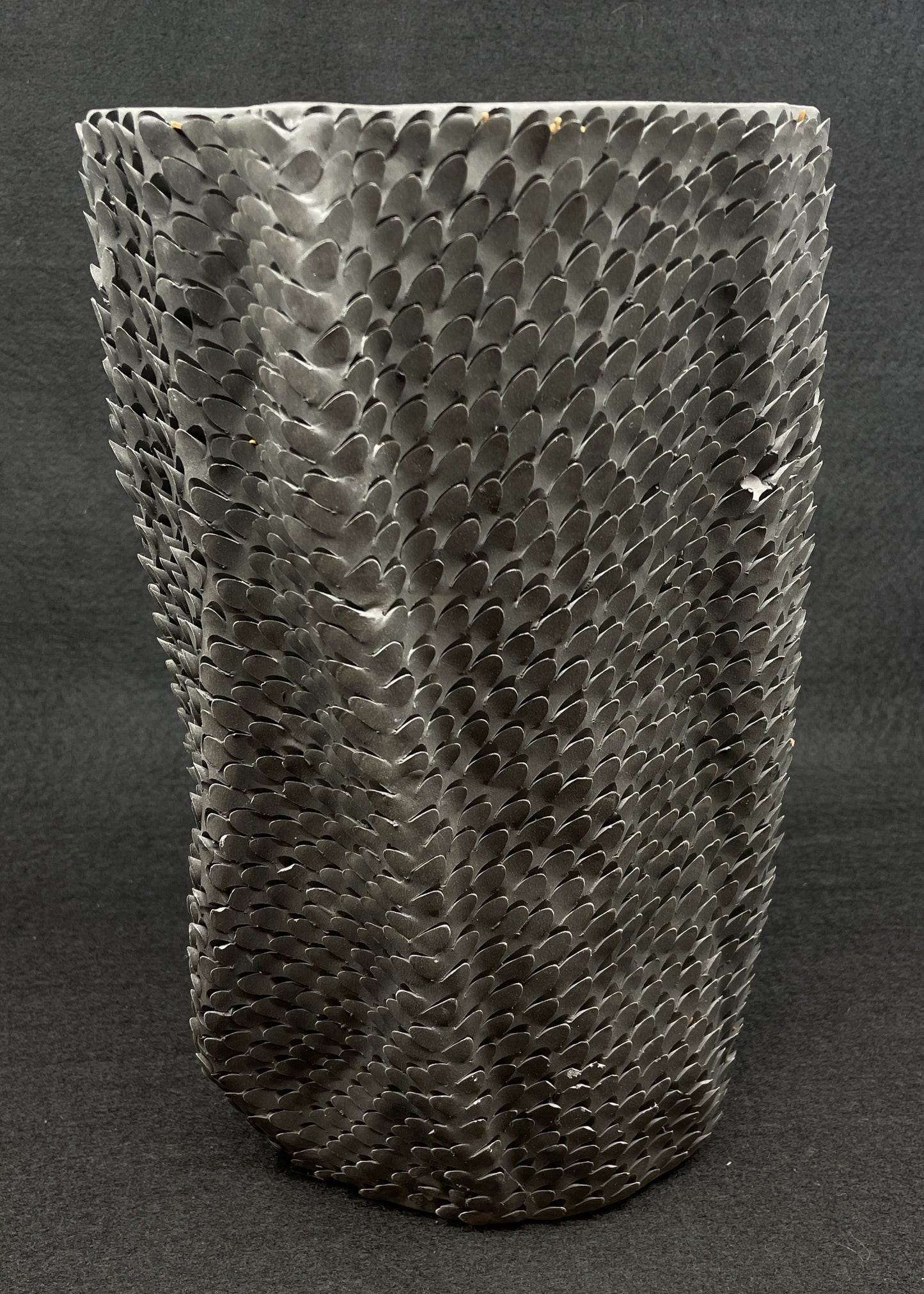 Gilles Caffier Scale Vase, as is (0EB005)