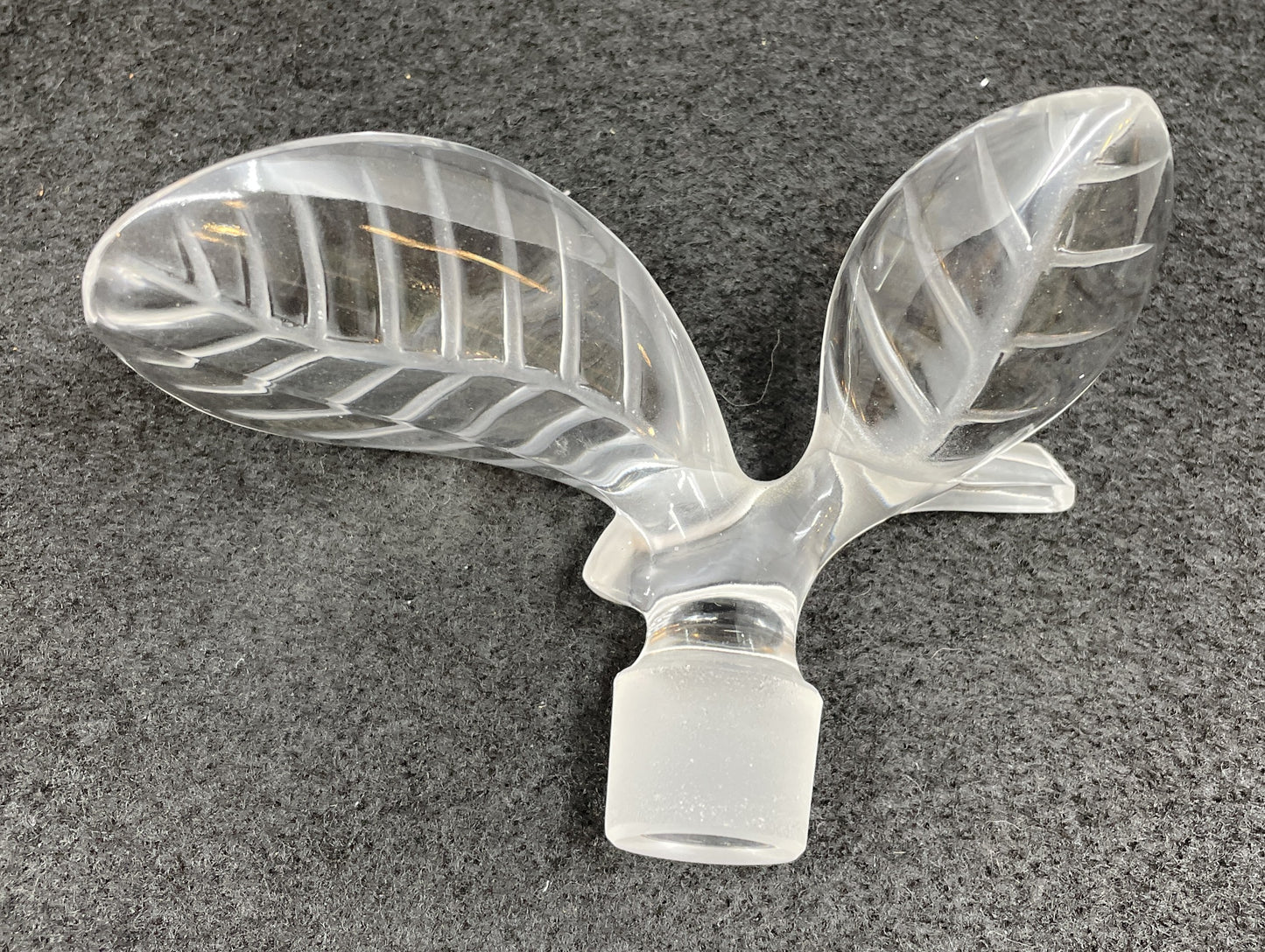 Lalique Nina Ricci Large Perfume Bottle (0HN005)