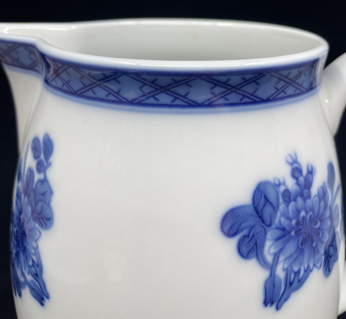 Mottahedah Diplomatic Reception Reproduction Pitcher (0J8002)