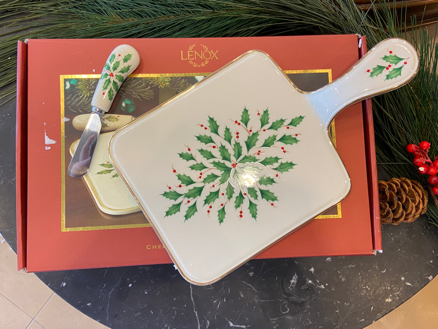 Lenox Holiday Cheese Board (26286)