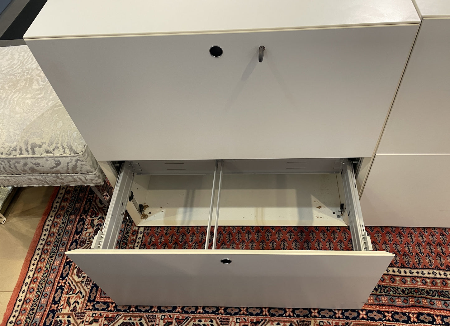 Modern Filing Cabinet, Short AS IS (0MM00C)