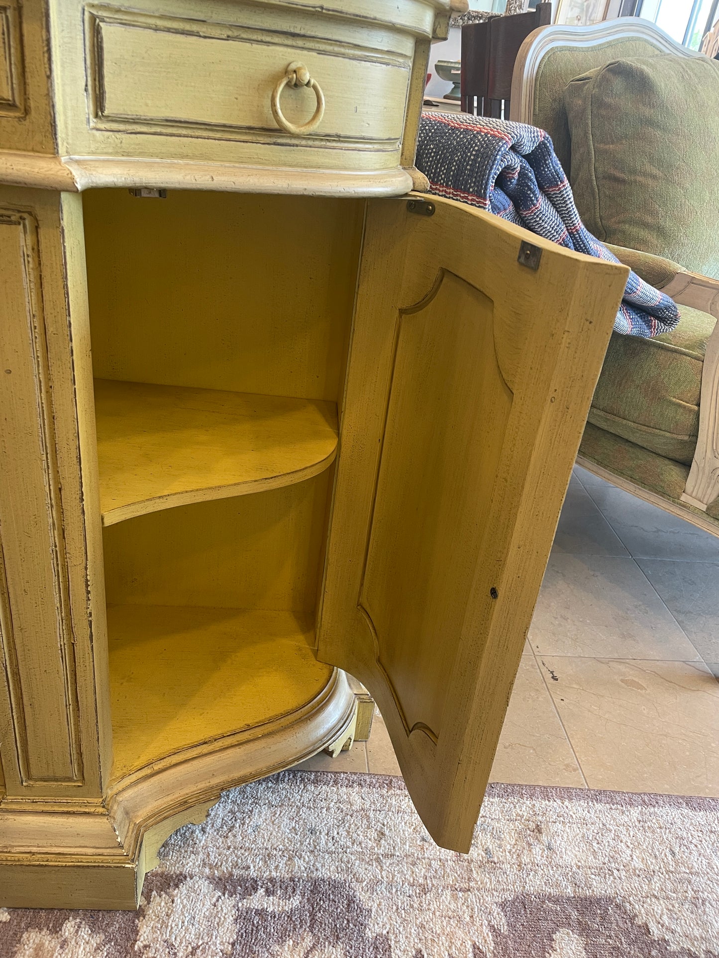 Baker French Provincial Console/Sideboard, Vintage (0N1003)