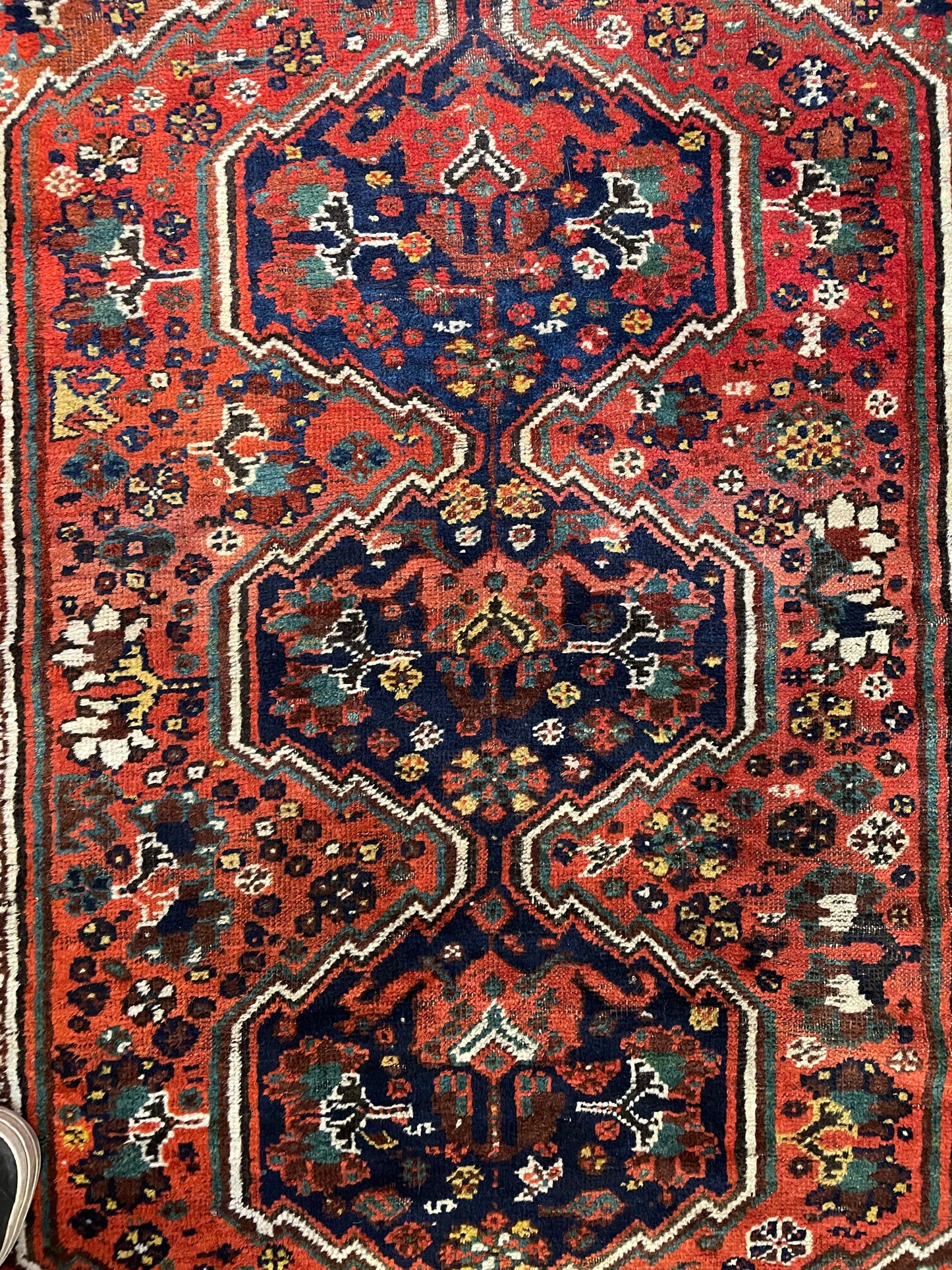 Turkish Rug approx 3x5 three central medallions (0EY005)
