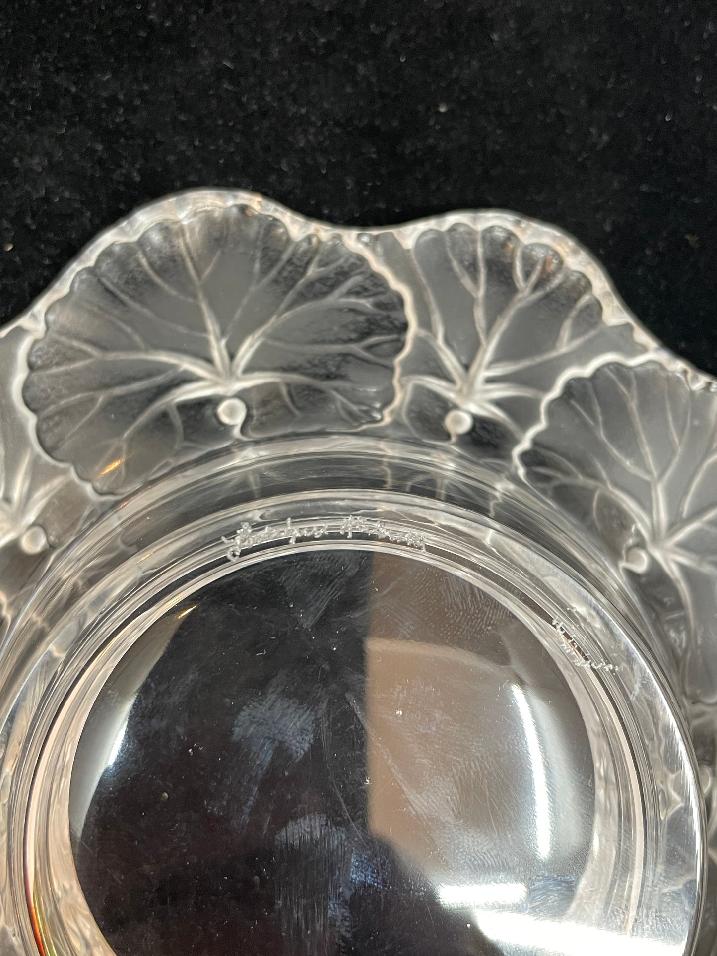 Lalique Honfleur Trinket/Votive Dish (0B500O)
