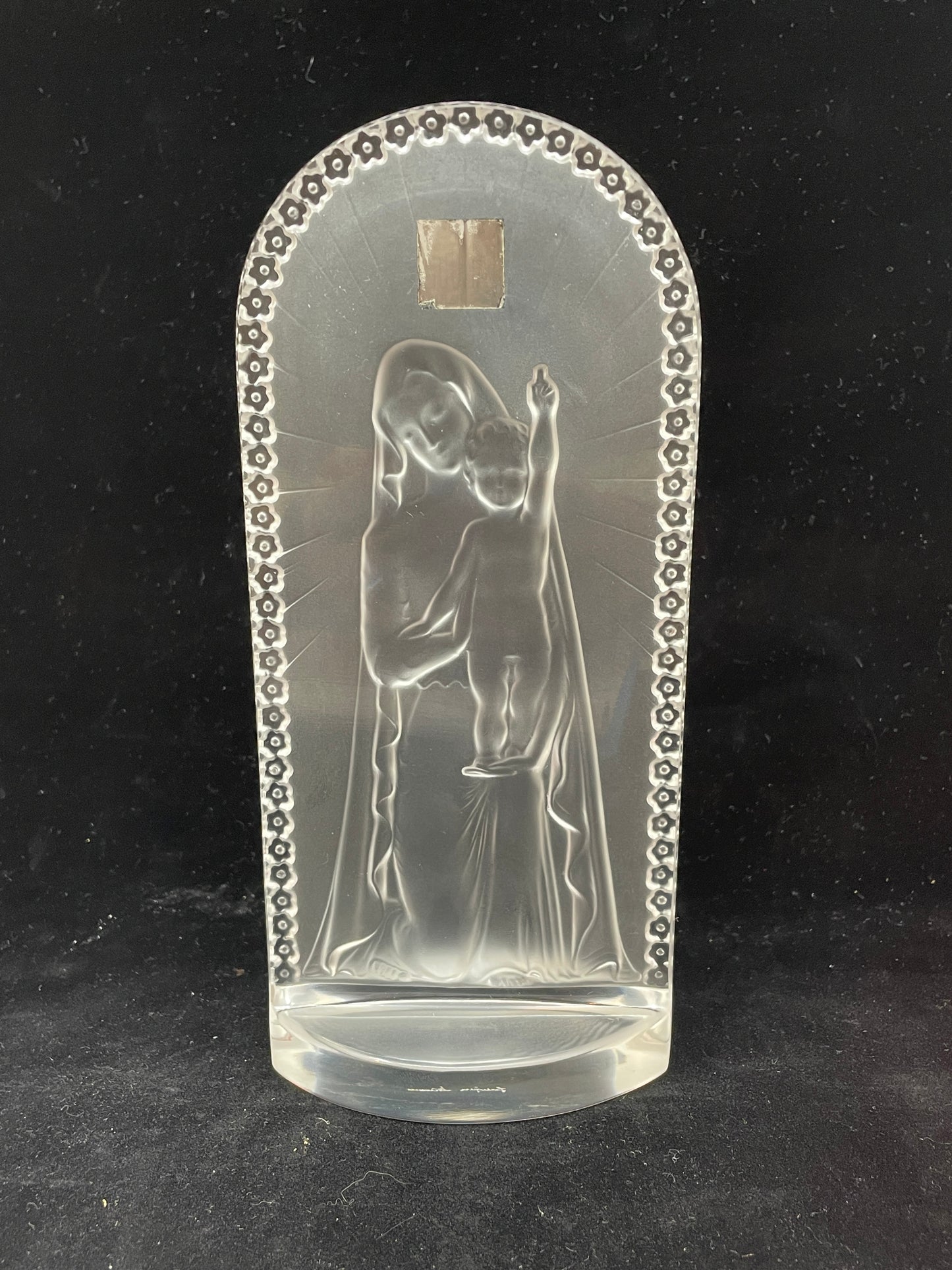 Lalique Madonna and Child (0B500K)