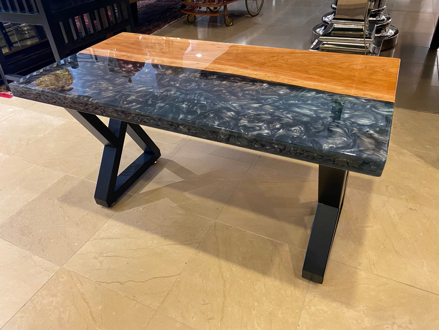 Resin and Wood Bench (26335)