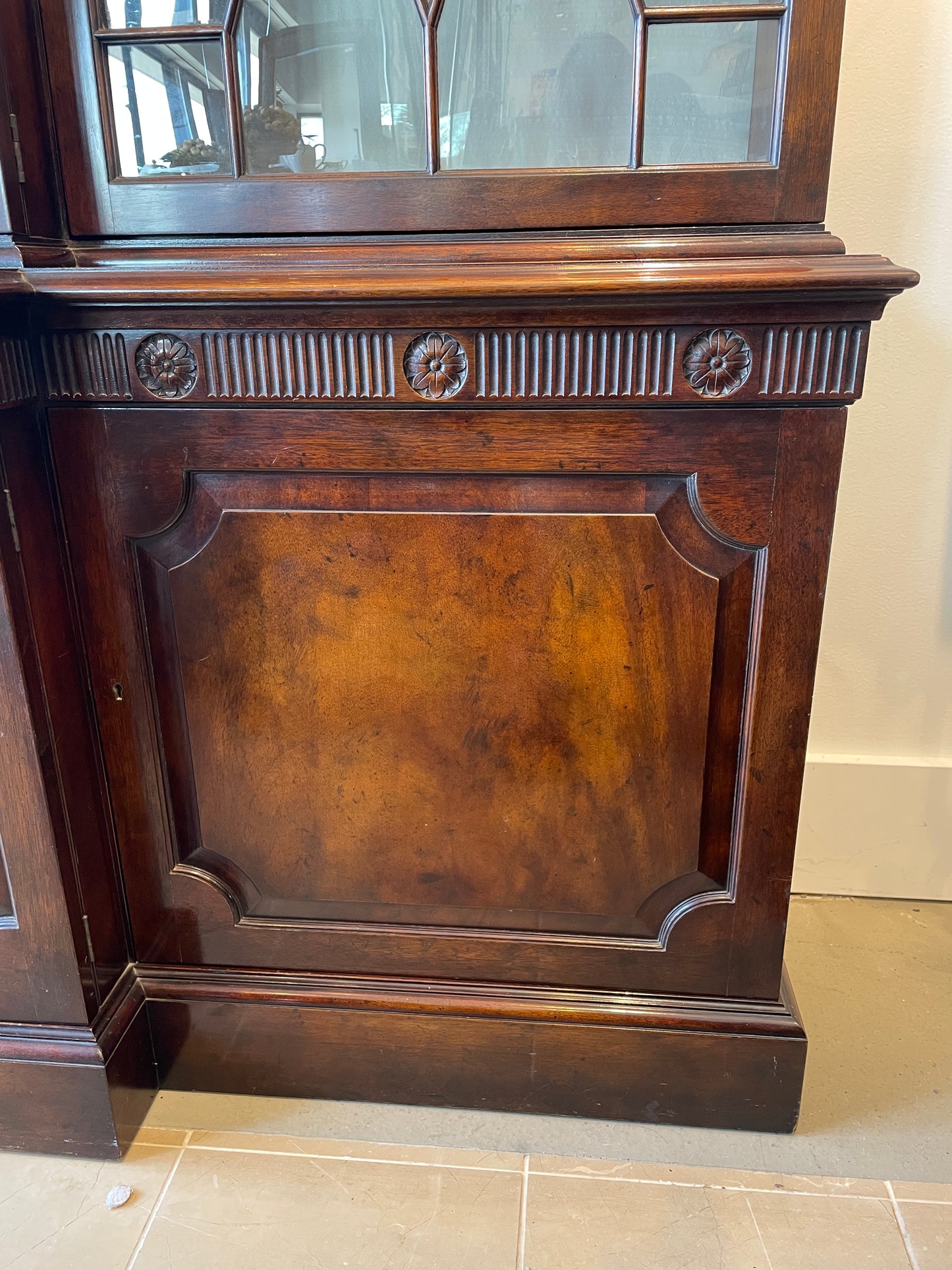 Baker Georgian Breakfront with 2 keys, AS IS (0J9001)