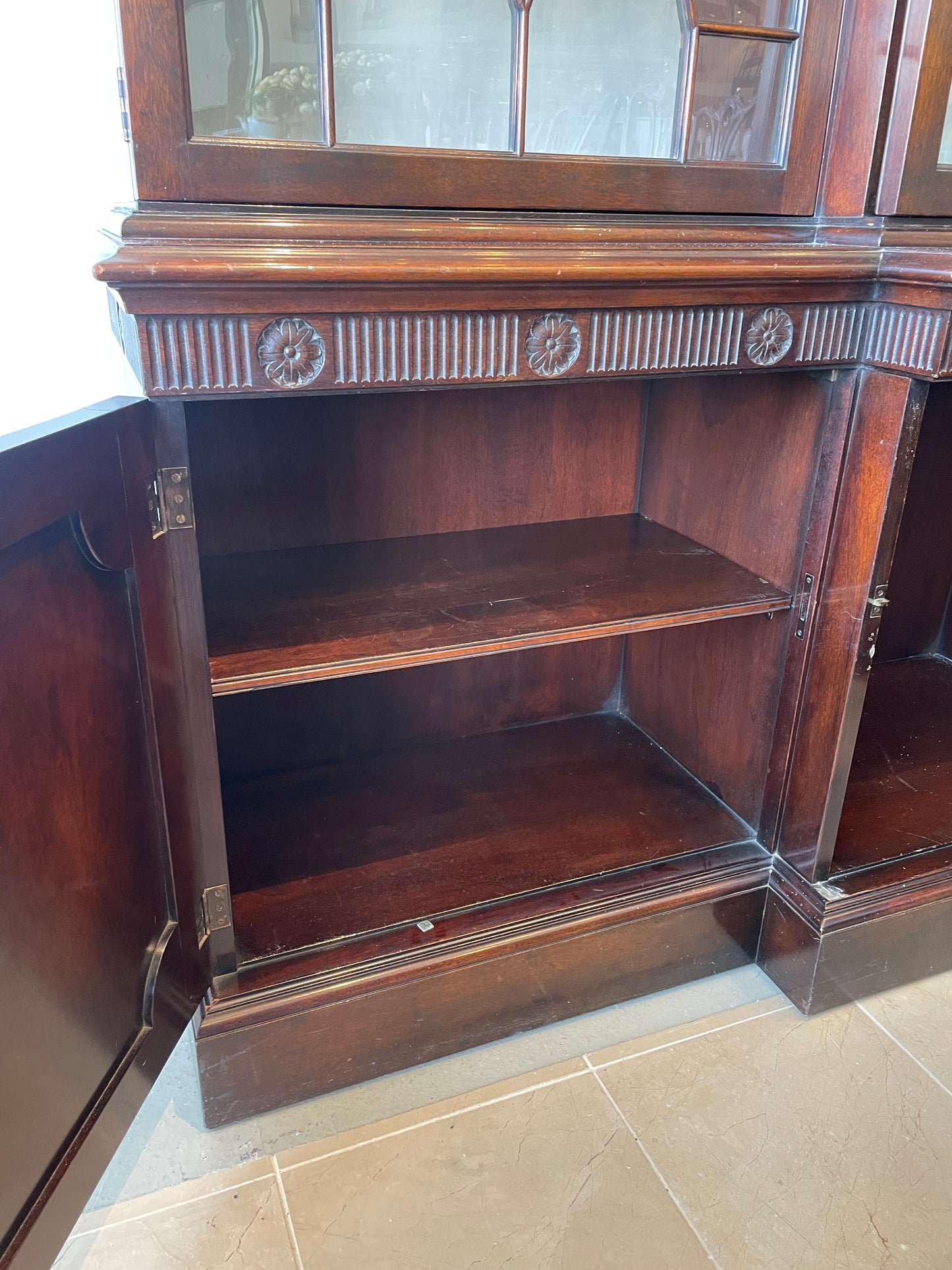 Baker Georgian Breakfront with 2 keys, AS IS (0J9001)