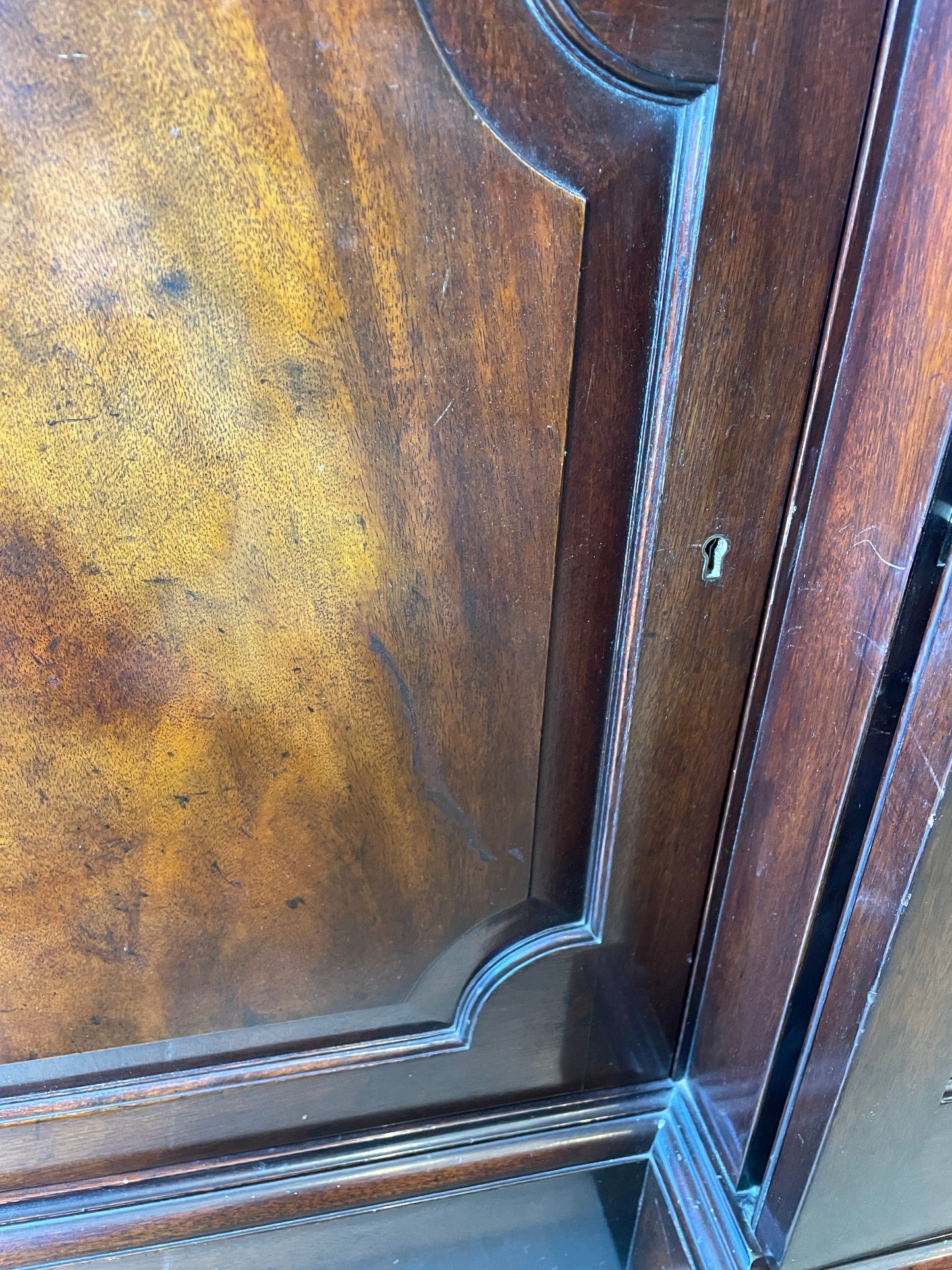 Baker Georgian Breakfront with 2 keys, AS IS (0J9001)