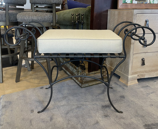Iron Vanity Stool (0BB007)
