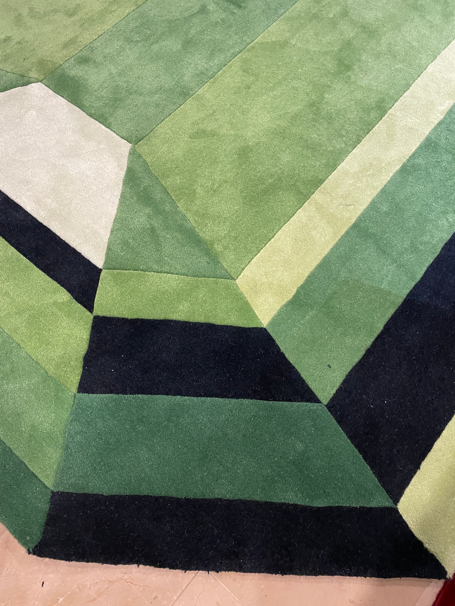 Wear the House Emerald Gemstone Rug (8'x10') (0JC005)