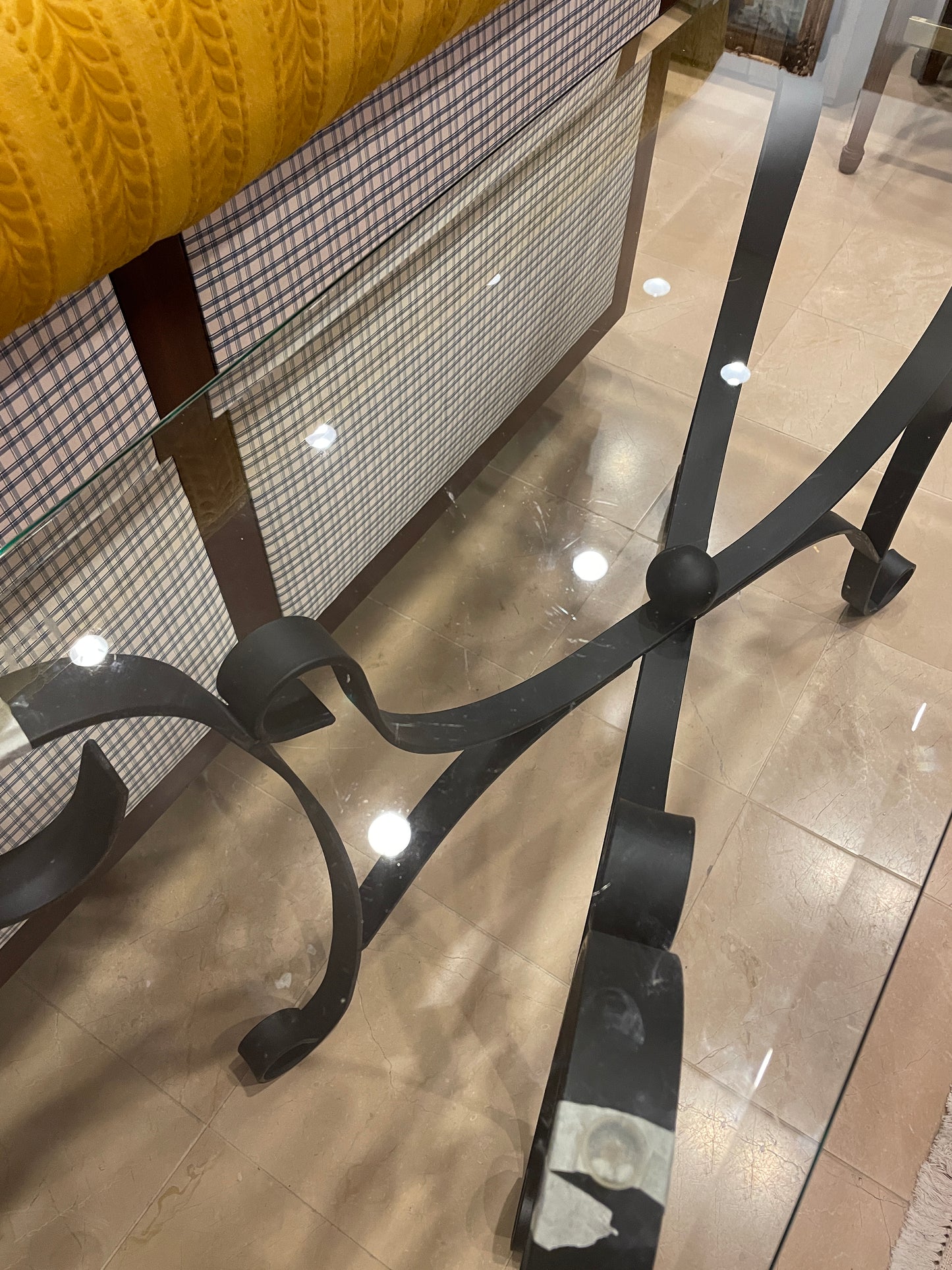 Black Iron Console Table with Glass Top (0HU00G)