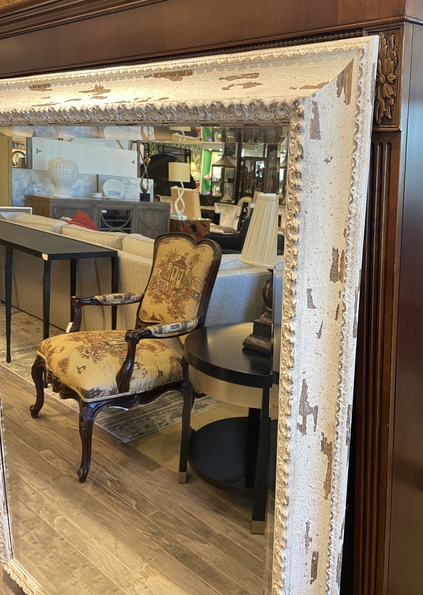White Shabby Chic Oversized Mirror (0N200V)