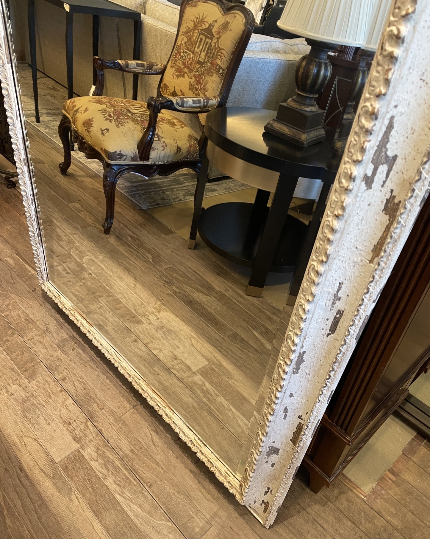 White Shabby Chic Oversized Mirror (0N200V)
