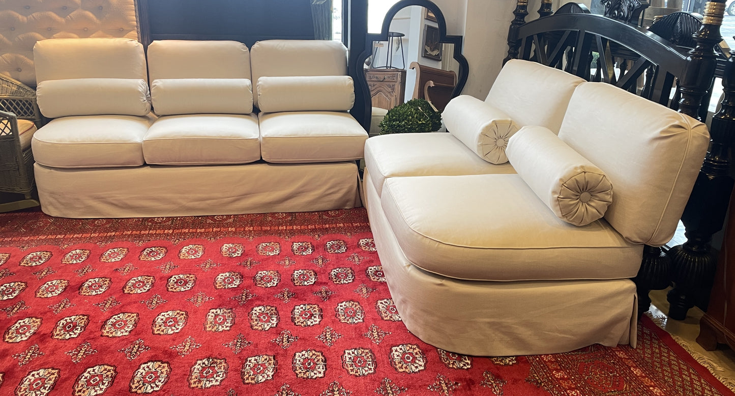 Custom Linen Banquette (0HP01G)