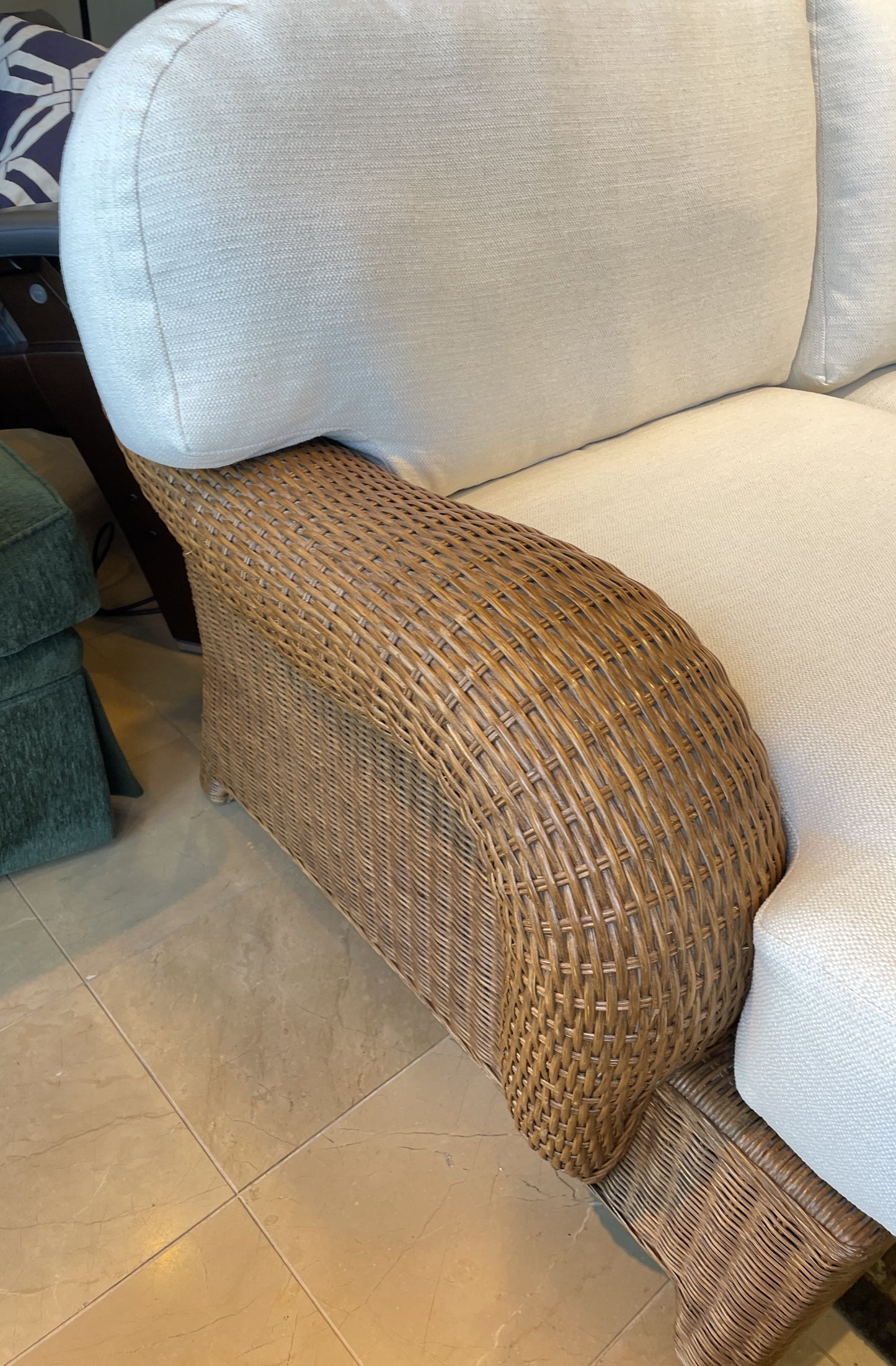 Lane Venture Wicker Sofa (0N200S)