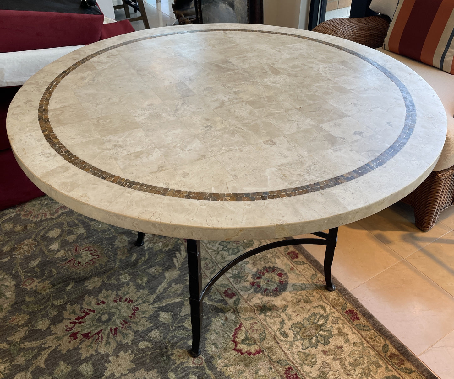 Faux Stone Top Round Dining Table (0N2004)