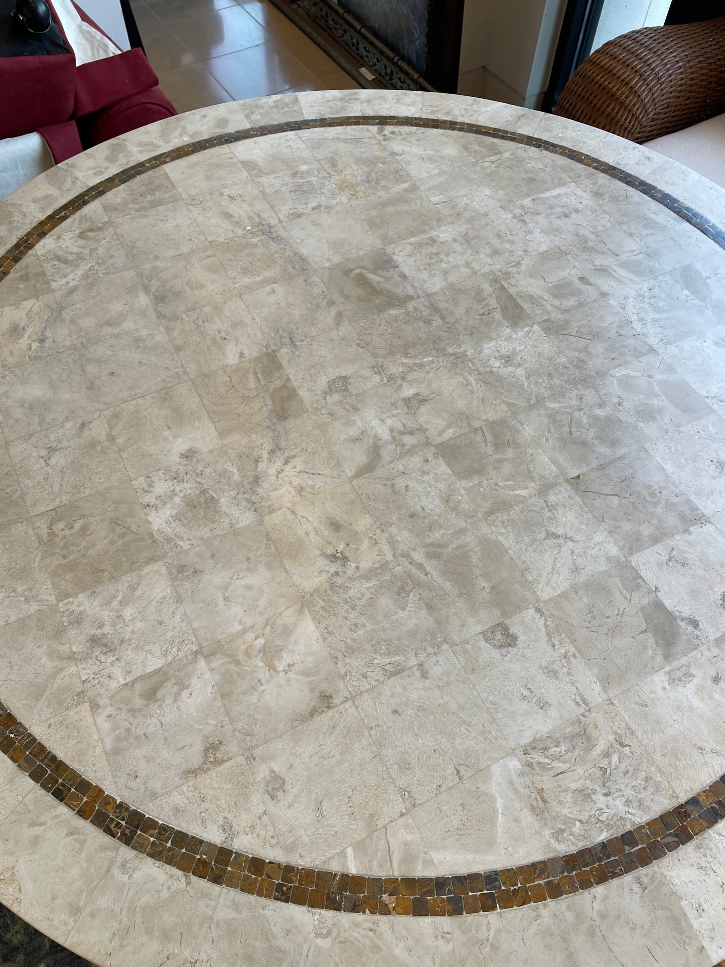 Faux Stone Top Round Dining Table (0N2004)