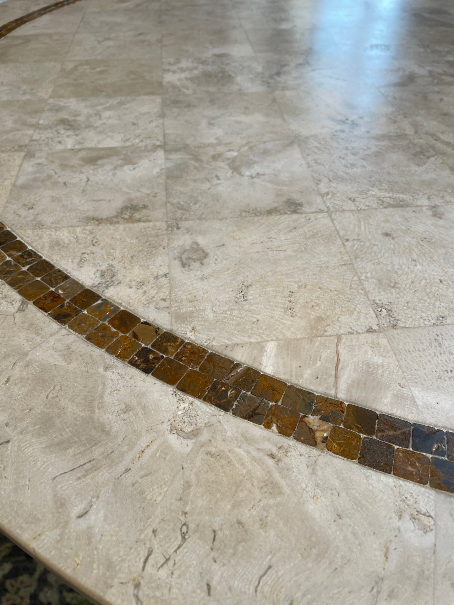 Faux Stone Top Round Dining Table (0N2004)
