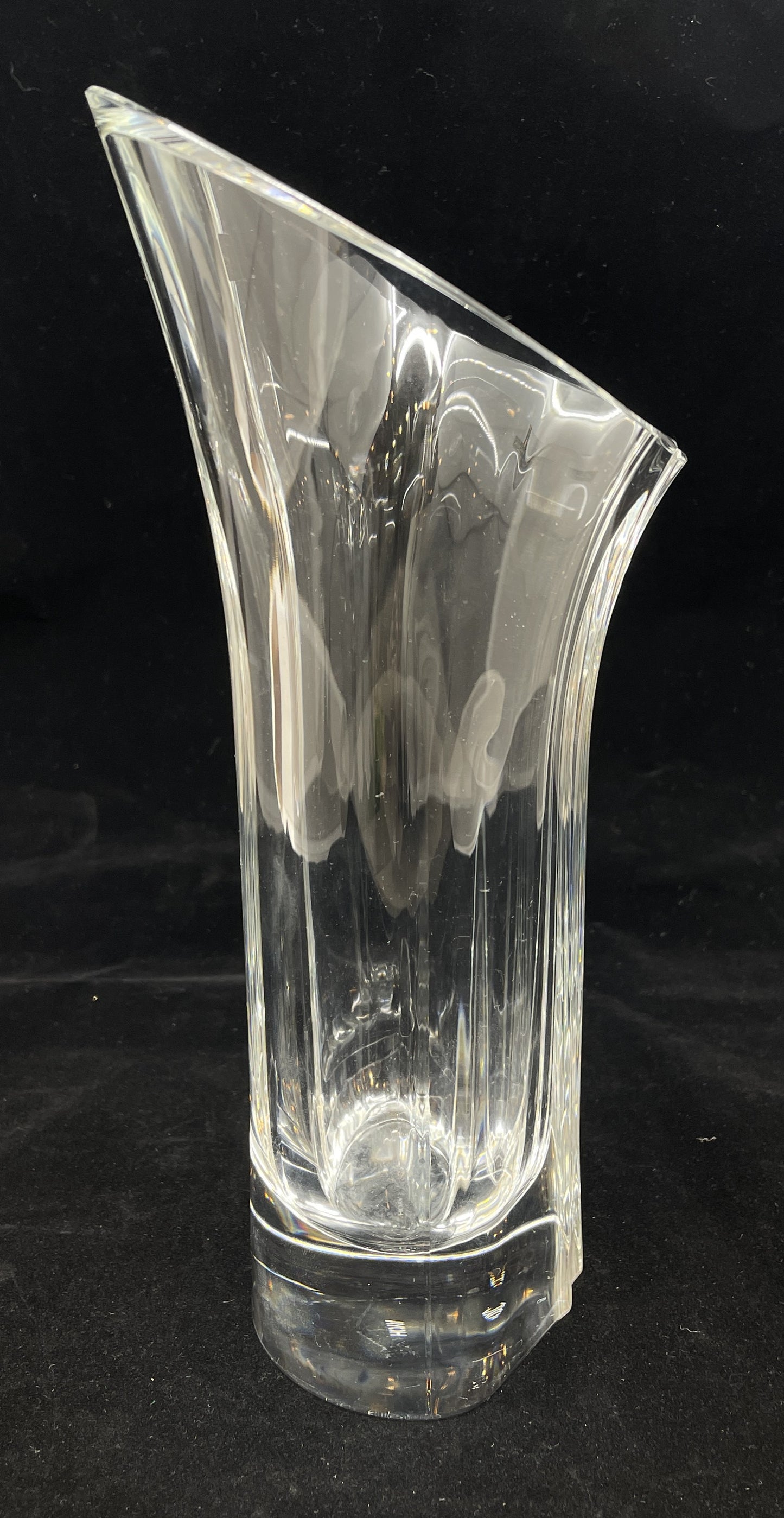 Hoya Lily Vase (0JG003)