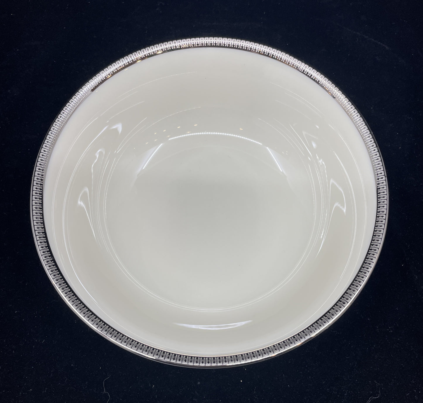 Lenox Platinum Tuxedo Dinner Service with Presidential Salad plate (0JG00C)