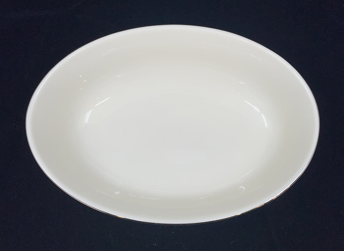 Lenox Platinum Tuxedo Dinner Service with Presidential Salad plate (0JG00C)