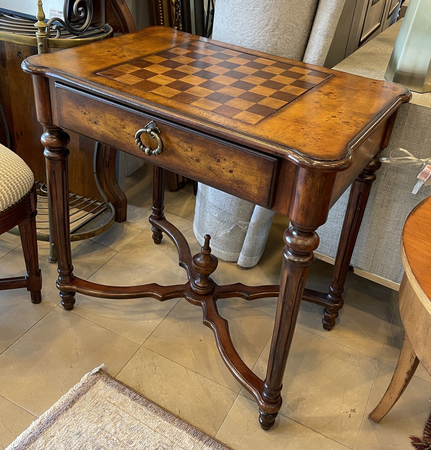 Walter E Smithe Chess Table AS IS (0N5002)