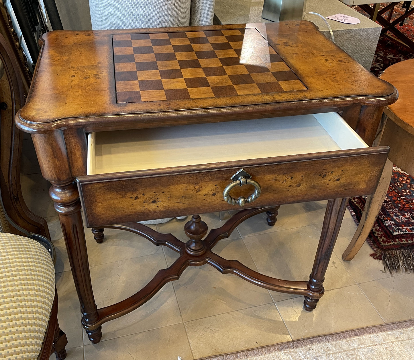 Walter E Smithe Chess Table AS IS (0N5002)