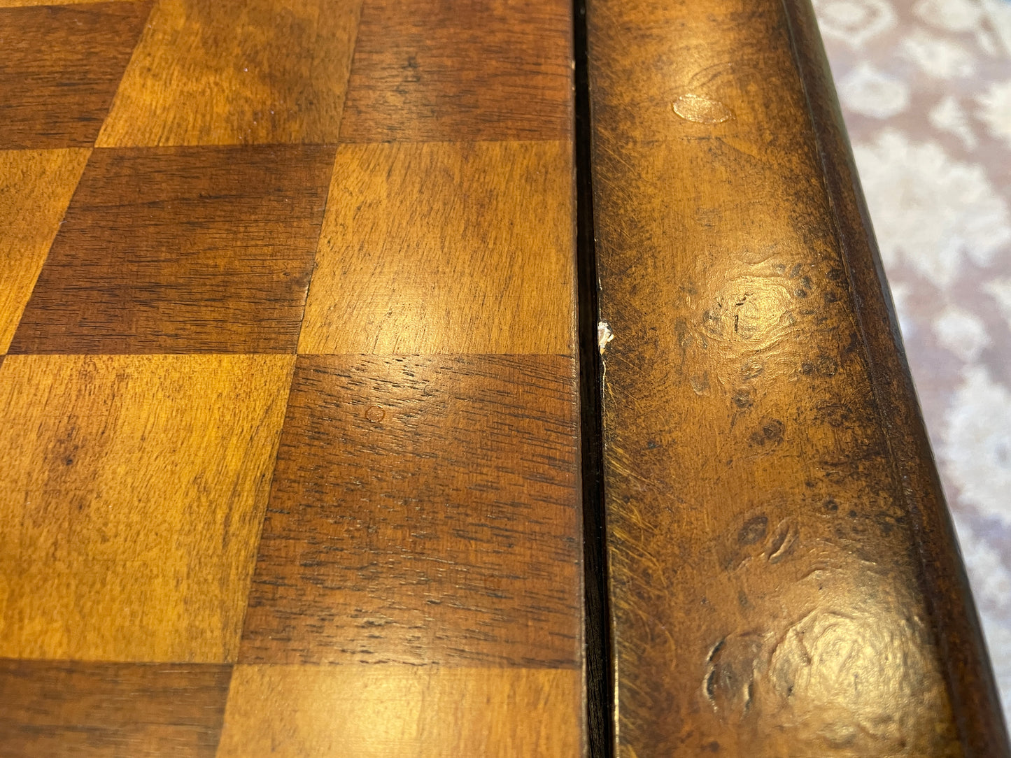 Walter E Smithe Chess Table AS IS (0N5002)