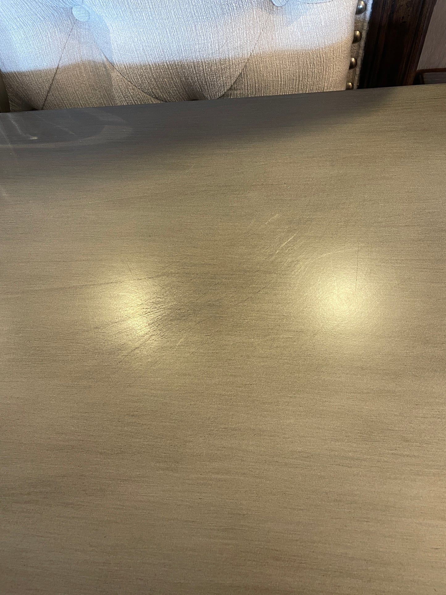 Lexington "Ariana" Dresser in Silver Finish (0IV00D)