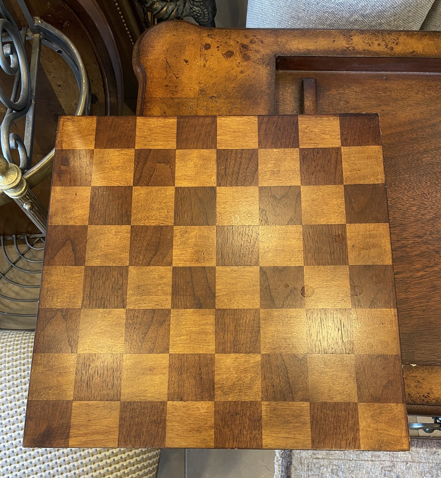 Walter E Smithe Chess Table AS IS (0N5002)