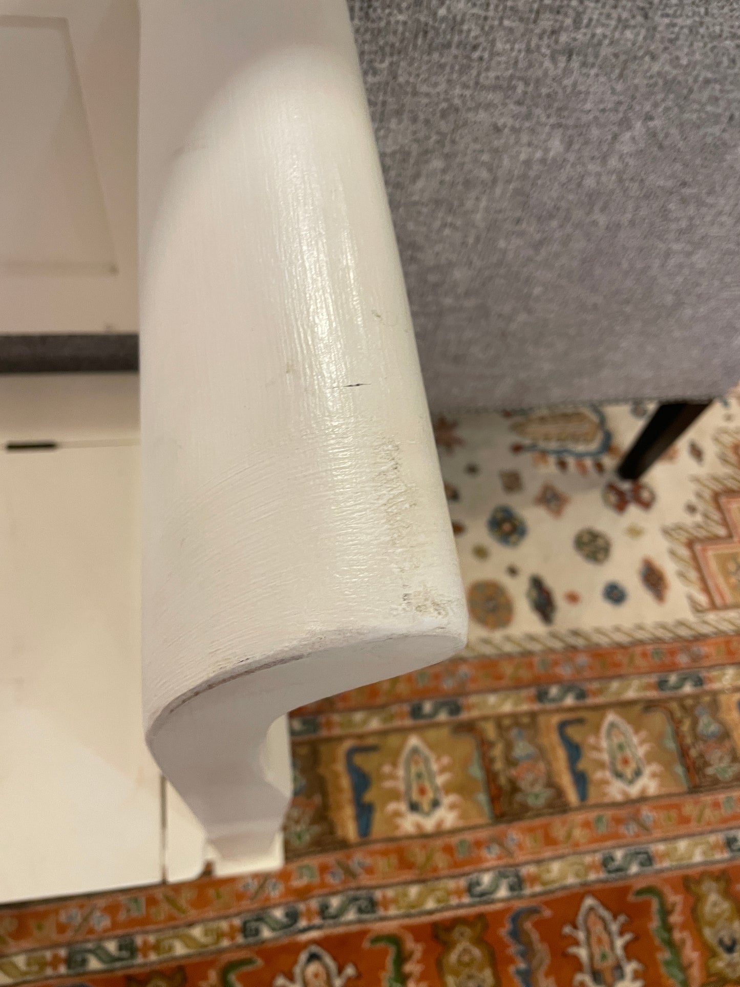 English Farmhouse Furniture White Storage Bench, AS IS (0JC00A)