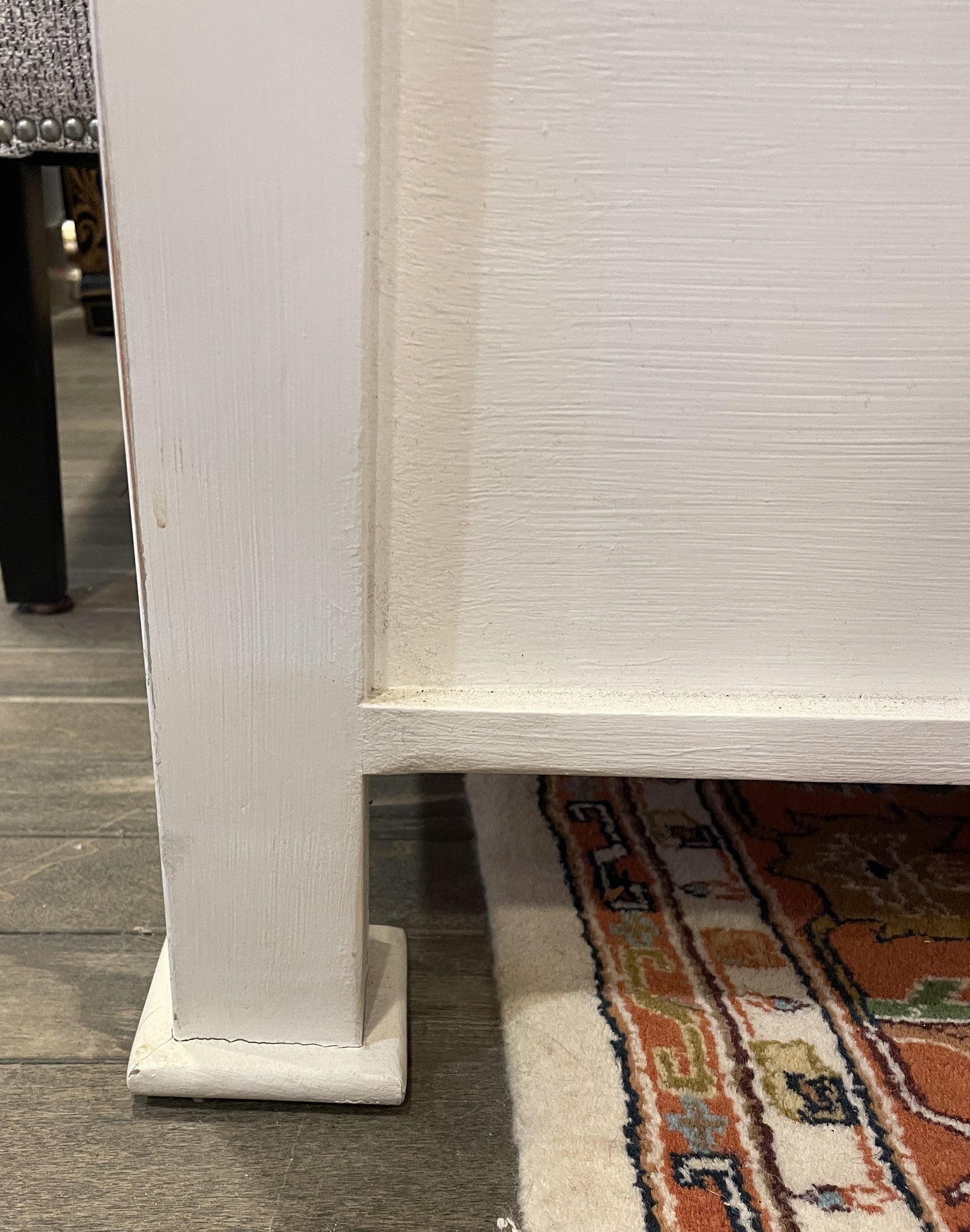 English Farmhouse Furniture White Storage Bench, AS IS (0JC00A)