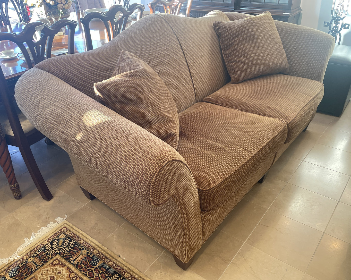 Stickley Camelback Loveseat (0JP001)