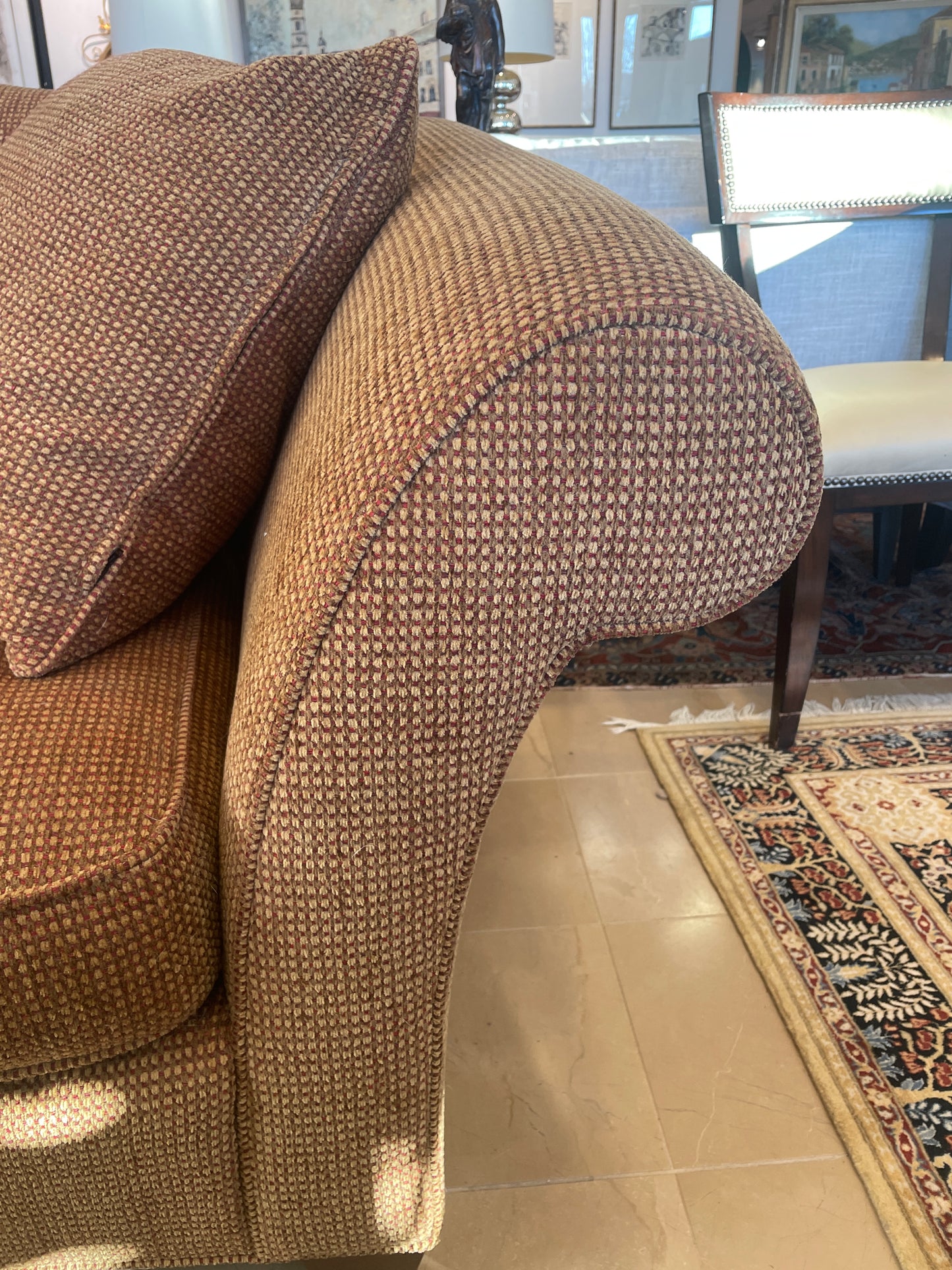 Stickley Camelback Loveseat (0JP002)