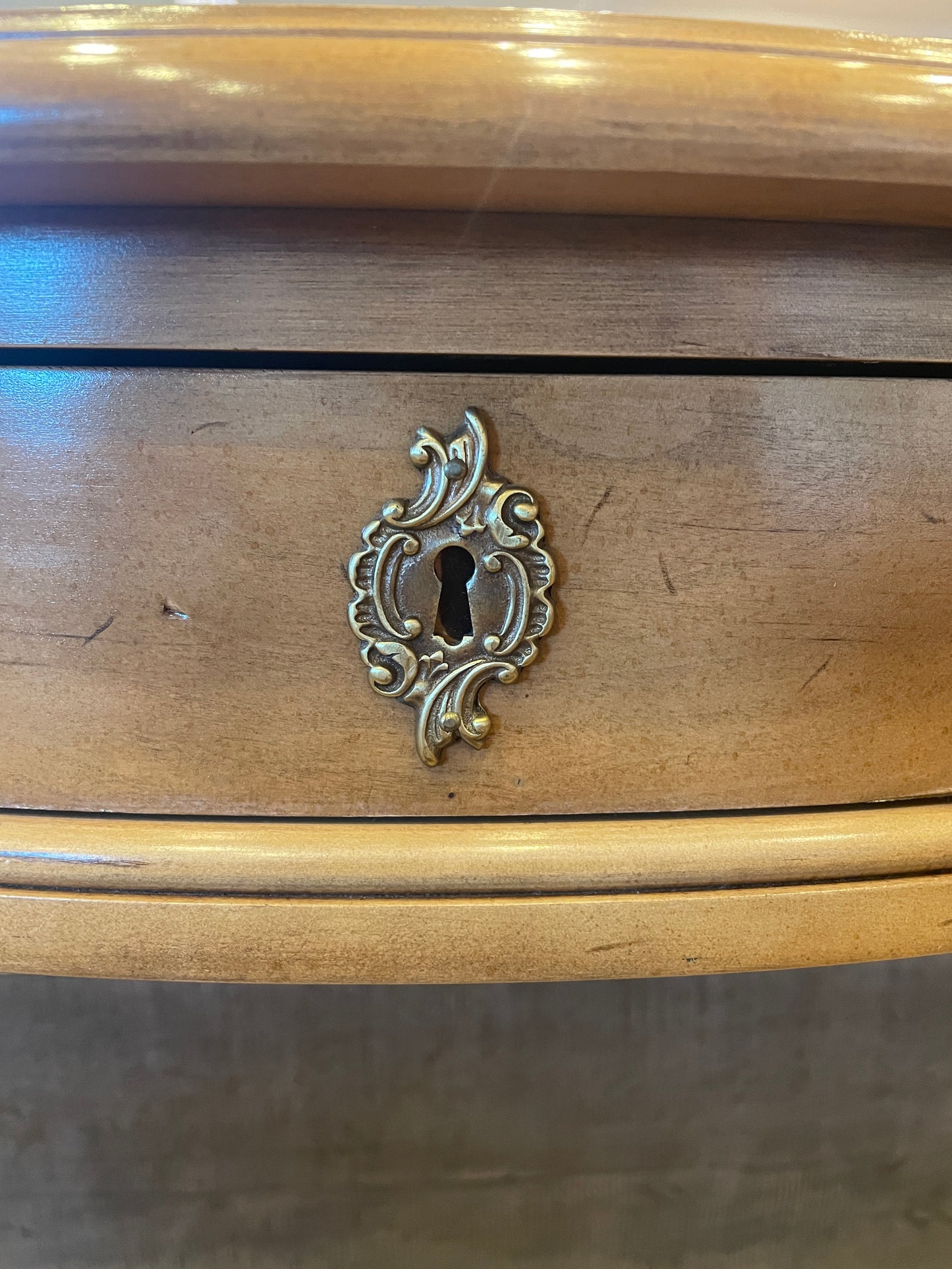 Century Maple Console (0JN004)