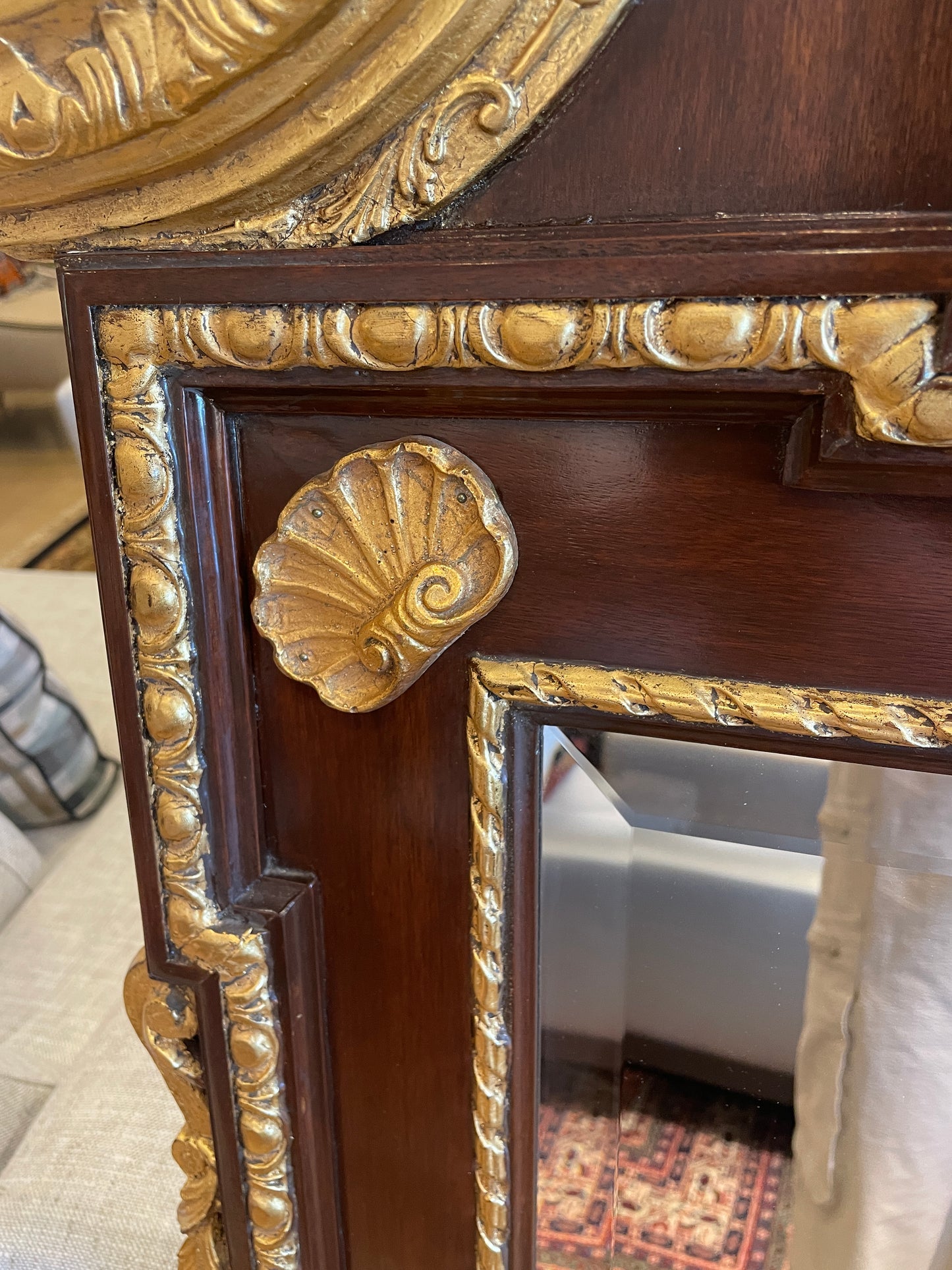 Friedman Brothers Georgian Revival Mirror, Hand carved and gilded (02J00L)