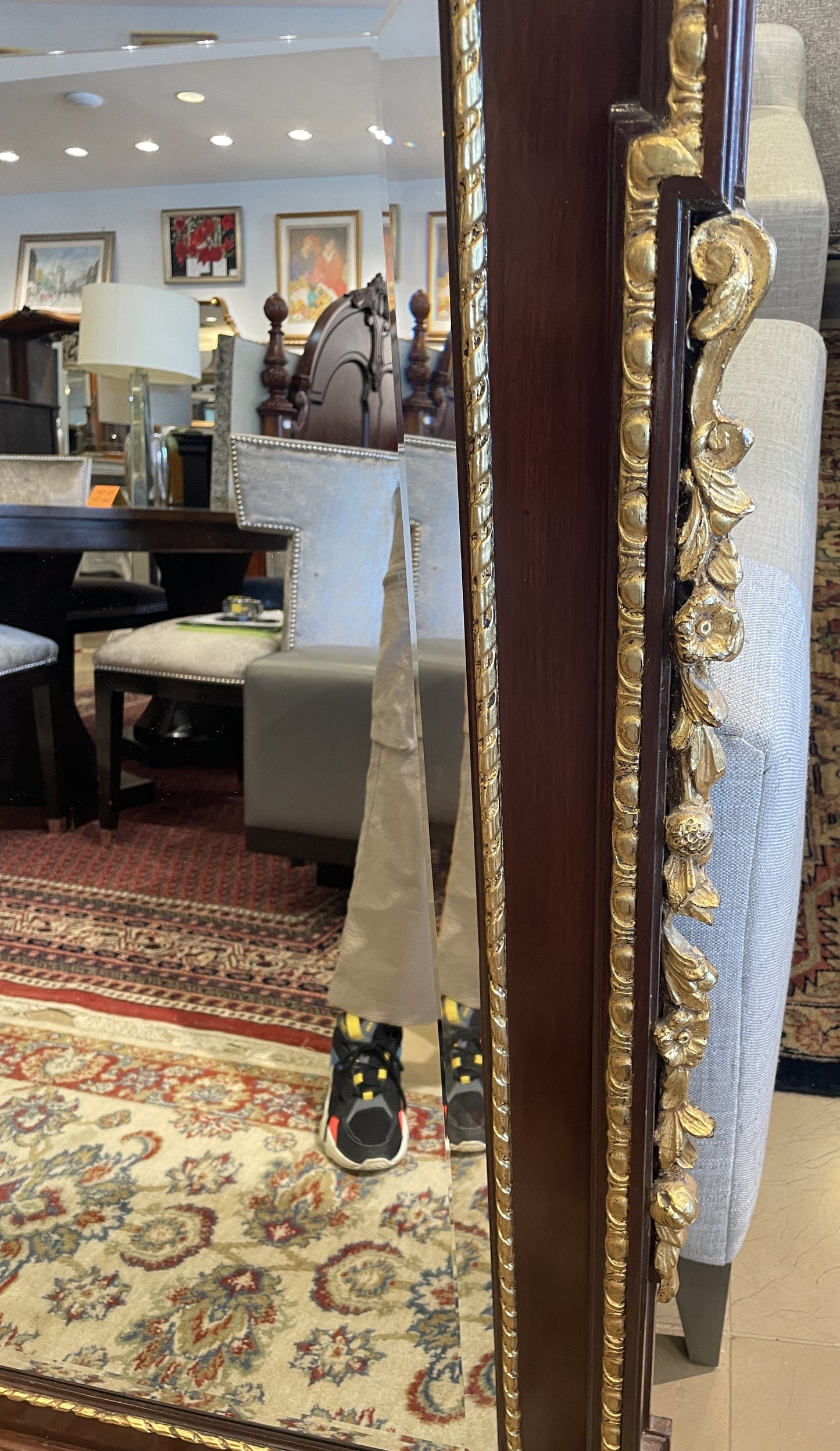 Friedman Brothers Georgian Revival Mirror, Hand carved and gilded (02J00L)