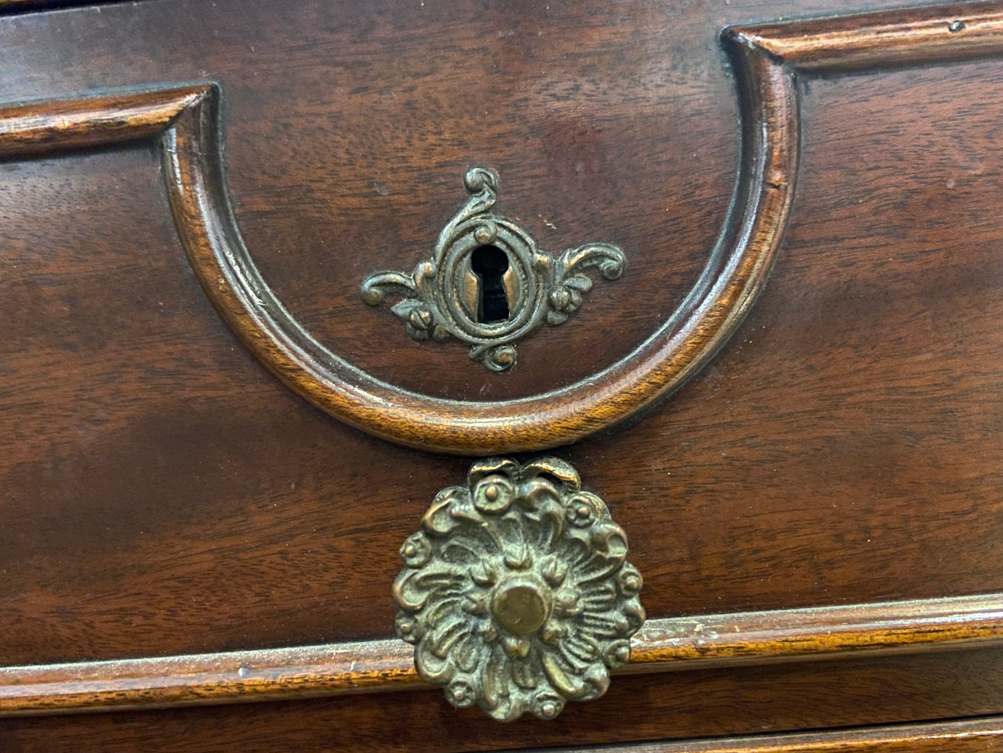 Antique Dresser with Mirror (24527)
