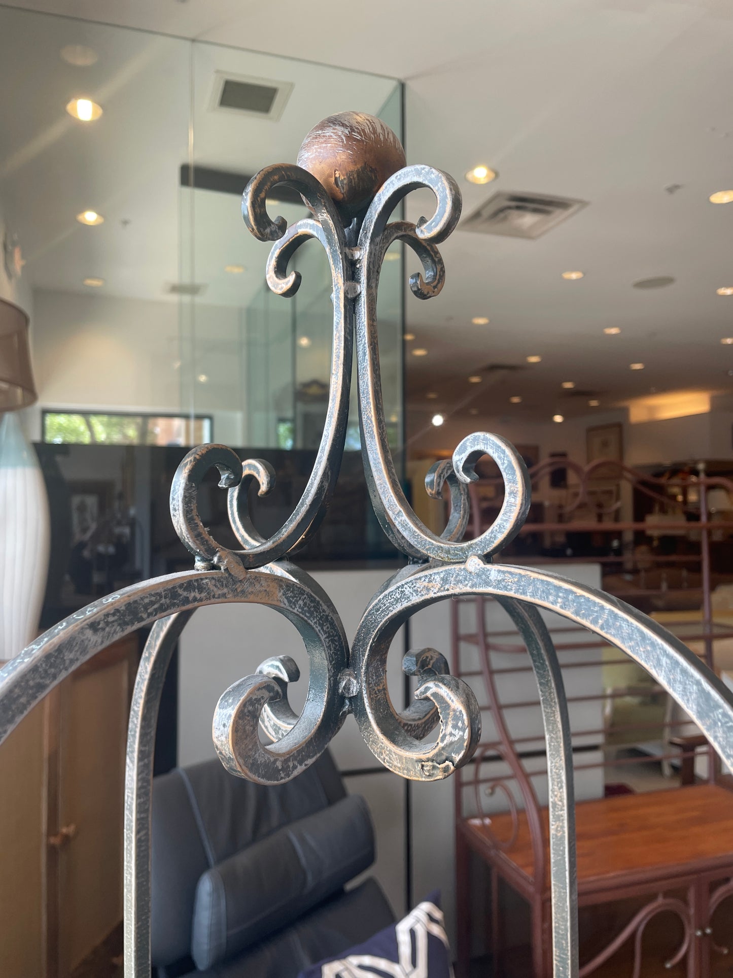 Metal Cylindrical Etagere (0N800C)