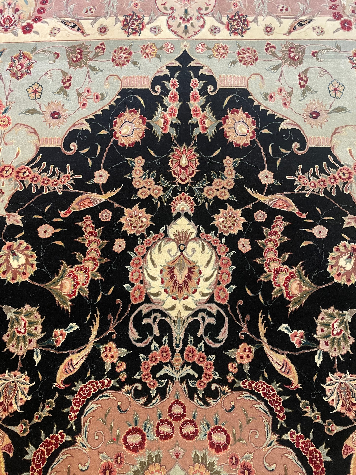 Hand Knotted Wool Tabriz Rug with birds (Approx. 8.5x11) (0JQ00C)