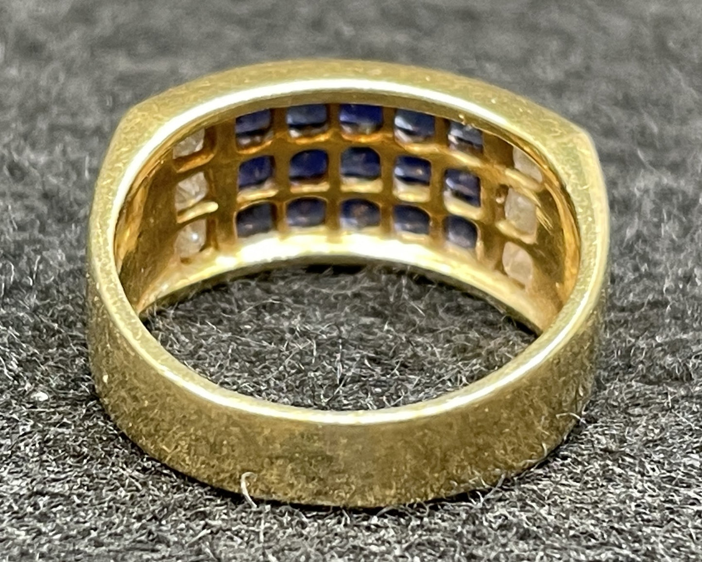 Sapphire and Diamond in 14K Ring (01401J)